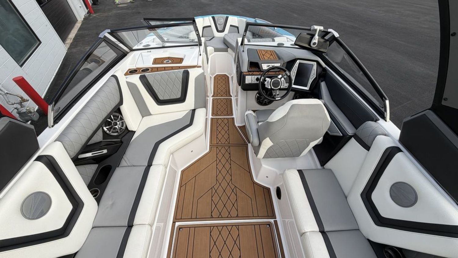 2019 Tige ZX5