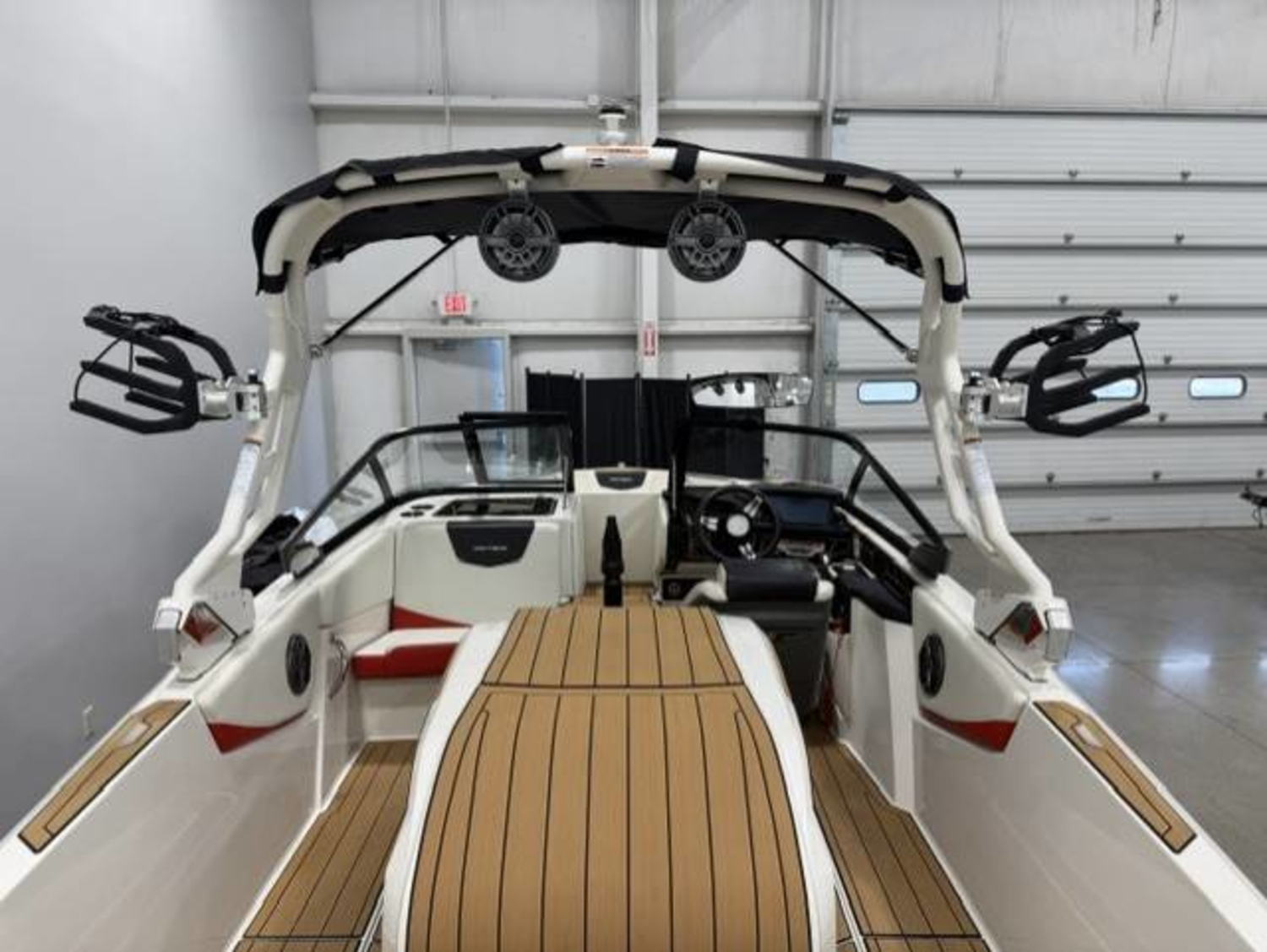 2025 Nautique Ski 200