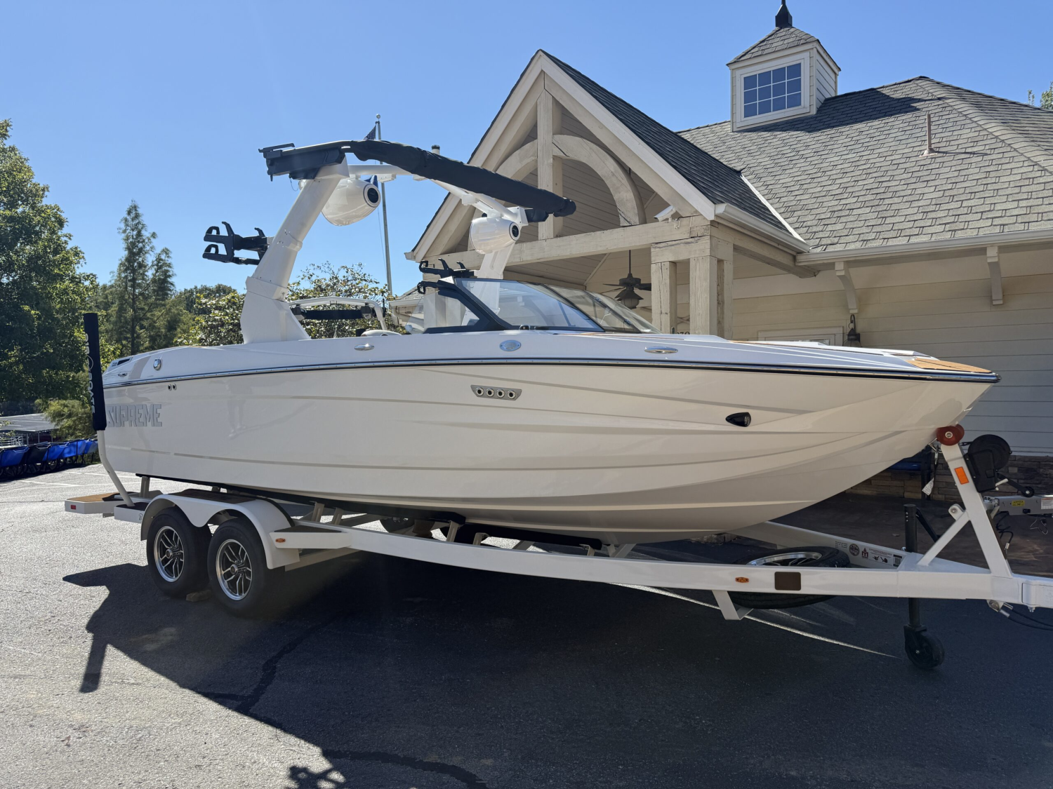 2027 Supreme S220