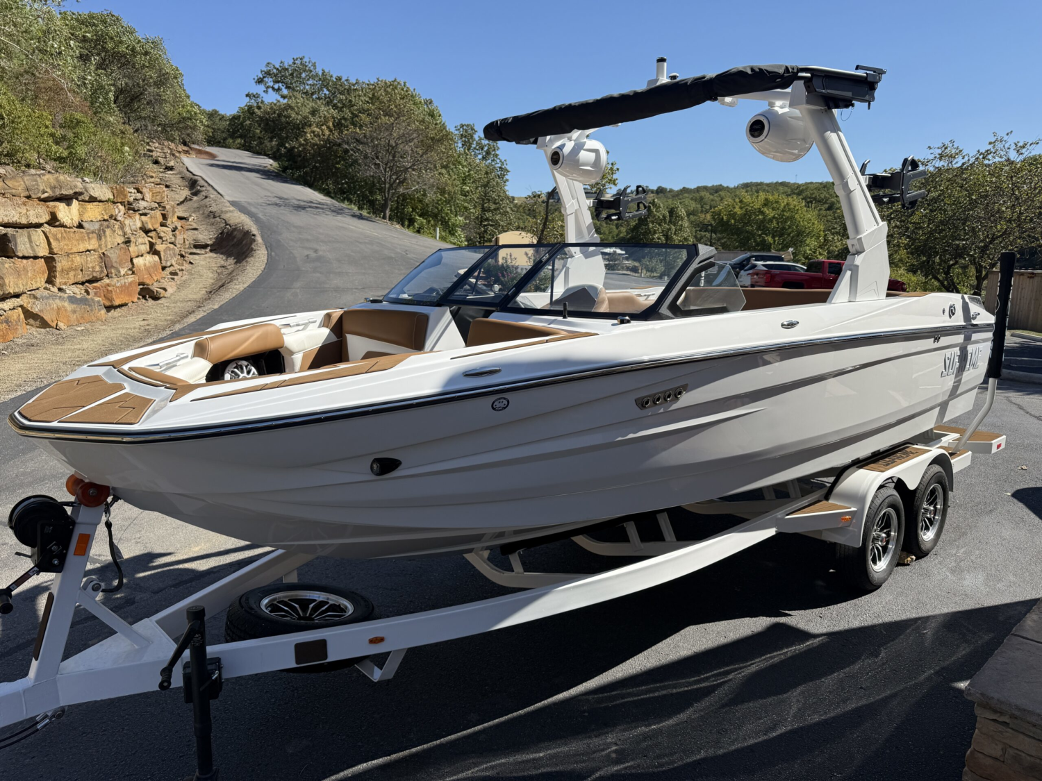 2027 Supreme S220