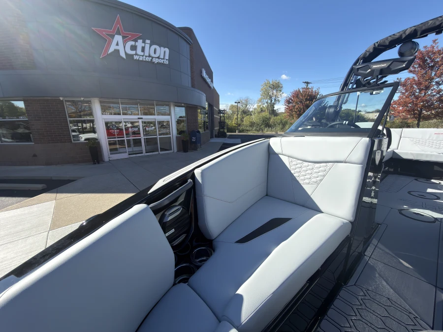 2027-mastercraft-nxt23-146197-image11