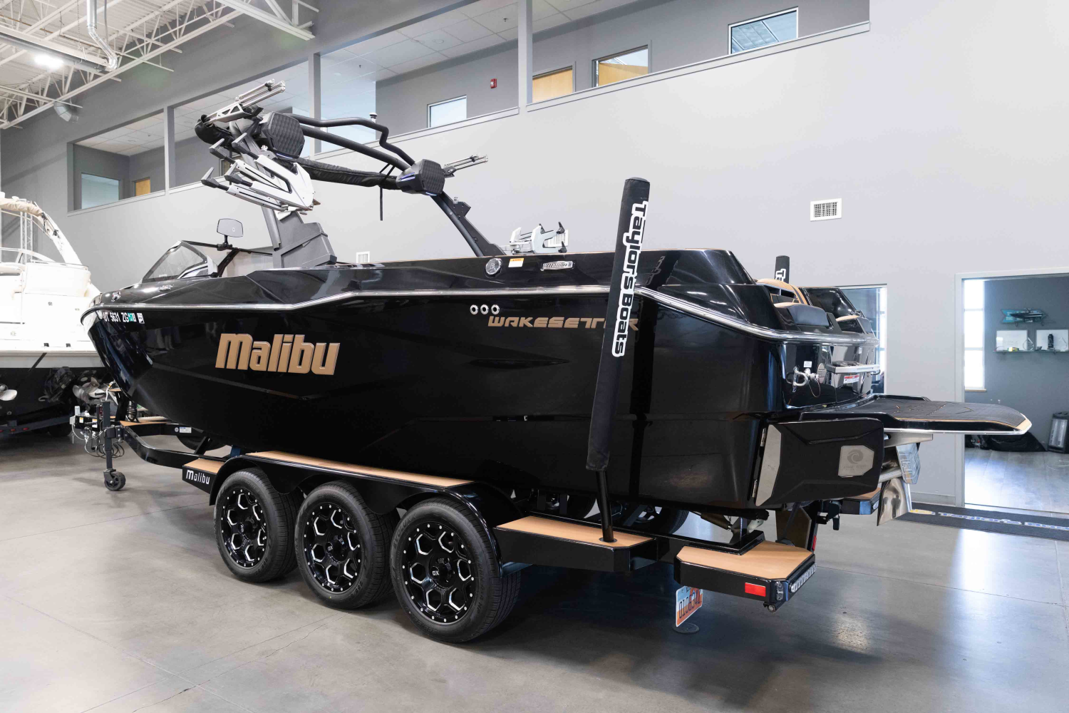 2025 Malibu Boats 25 LSV