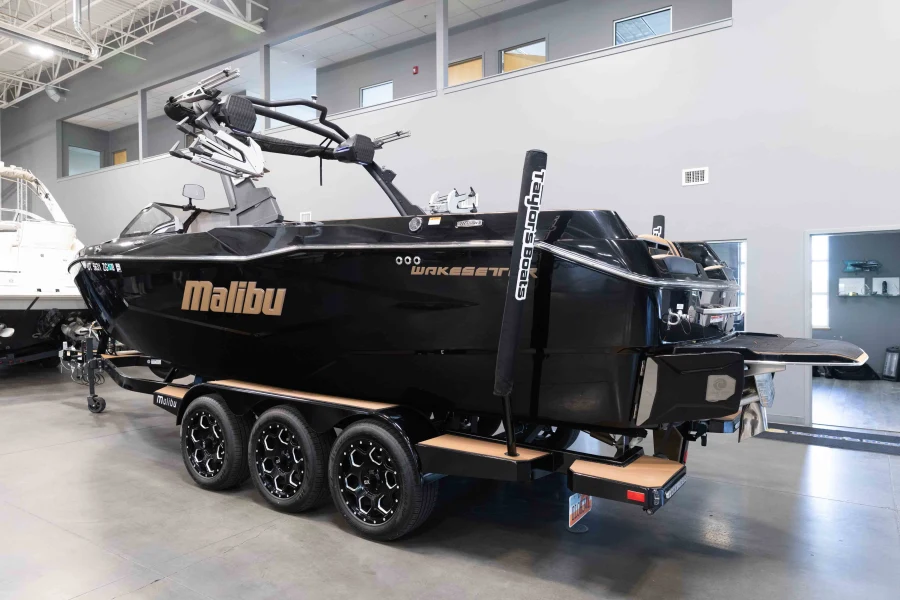 2025-malibu-wakesetter-25-lsv-146201-image3