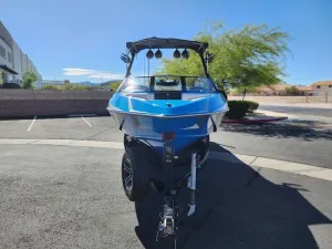 2015-axis-t23-146206-image3