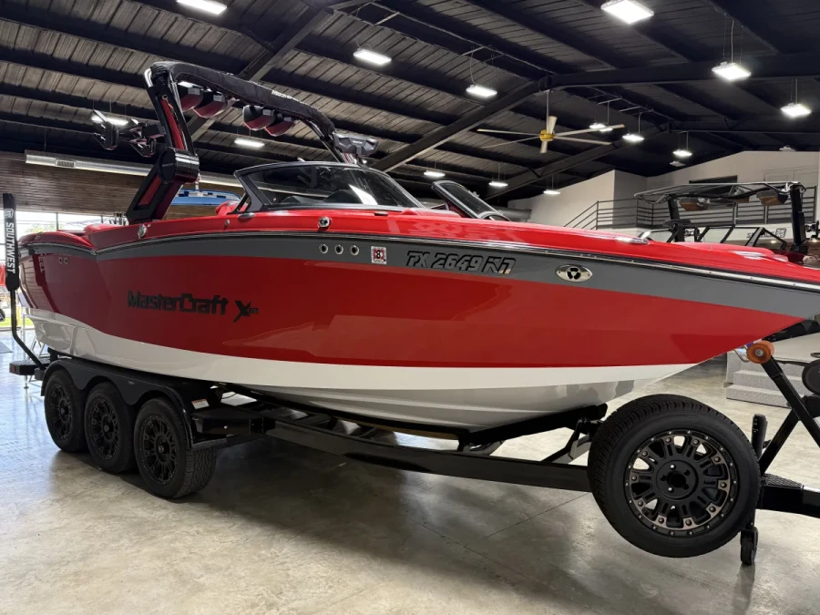 2022-mastercraft-x-star-146217-image3.webp