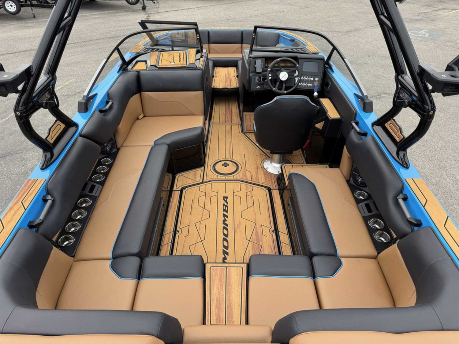 2026 MOOMBA Max