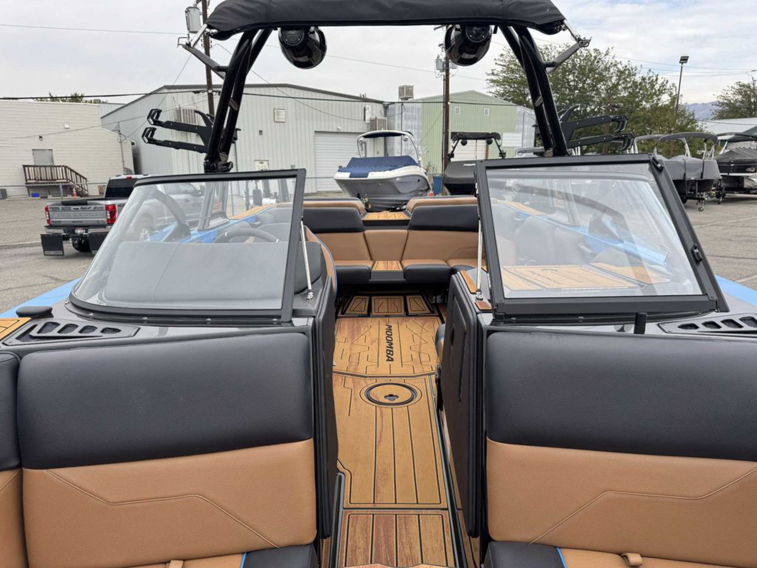 2026 MOOMBA Max