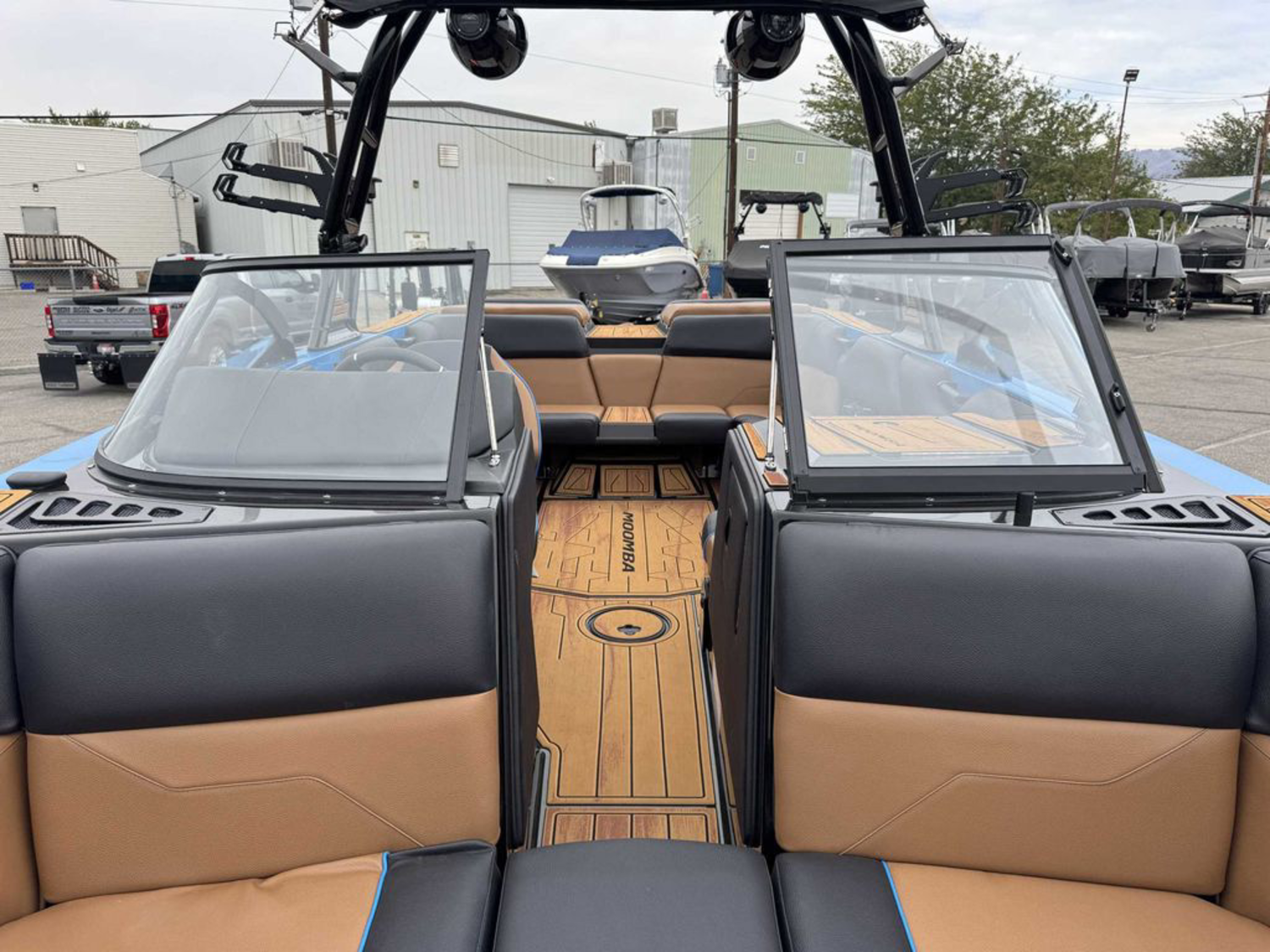 2026 MOOMBA Max