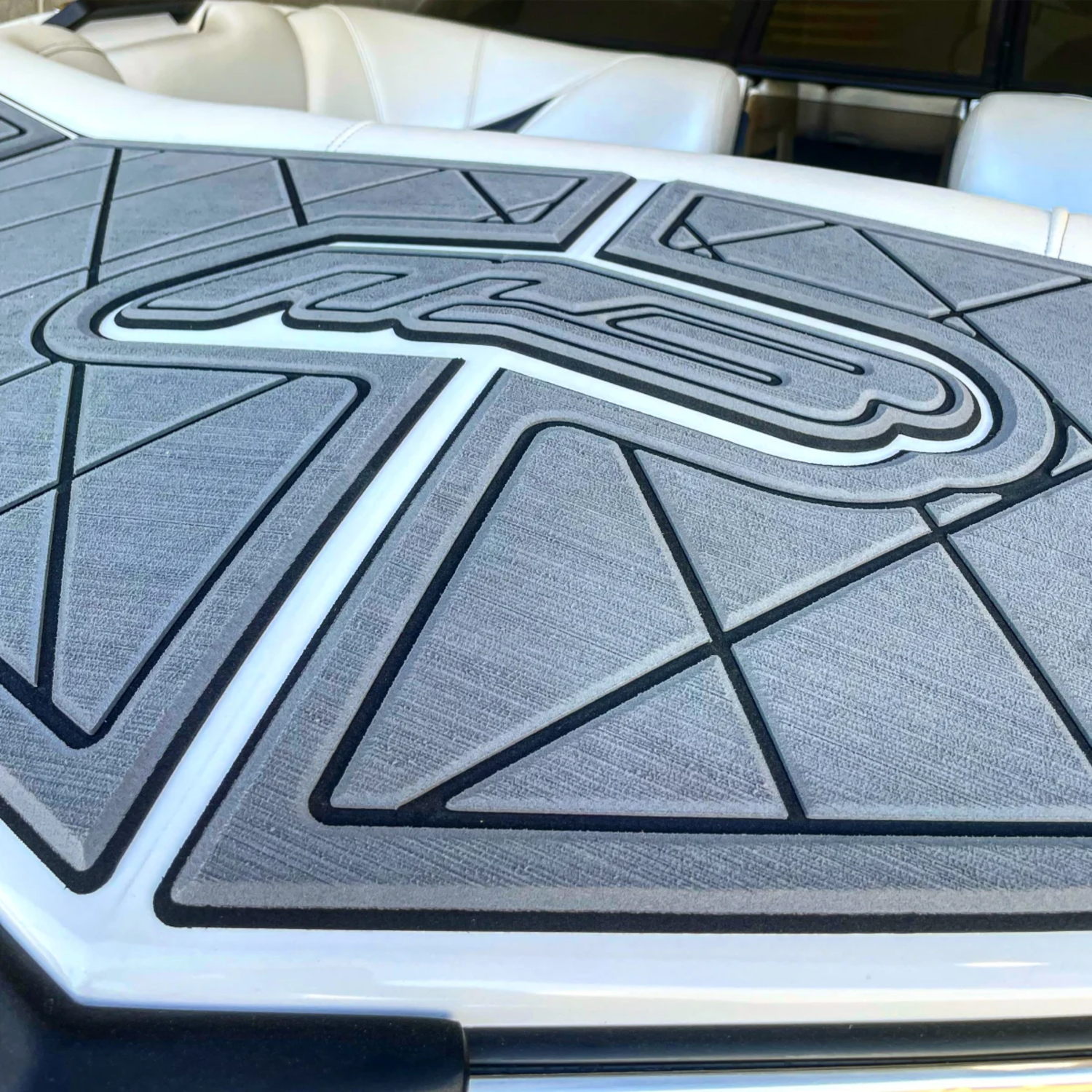 2020 MB Sports Boats B52 23