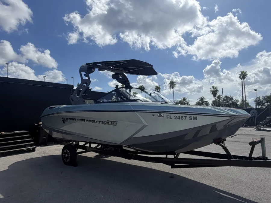 2020-nautique-g23-144986-image7.webp