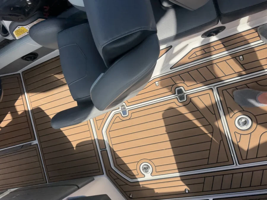 2020-nautique-g23-144986-image8.webp