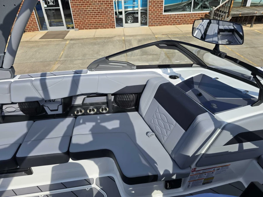 2027-malibu-wakesetter-23-lsv-144989-image10