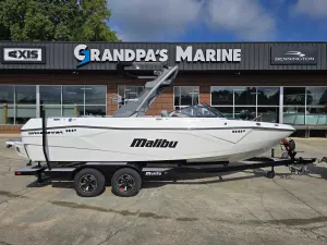 2027-malibu-wakesetter-23-lsv-144989-image1