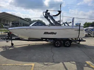 2027-malibu-wakesetter-23-lsv-144989-image3