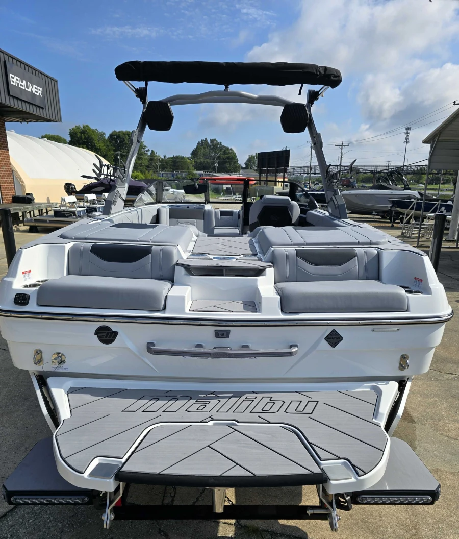 2027-malibu-wakesetter-23-lsv-144989-image4