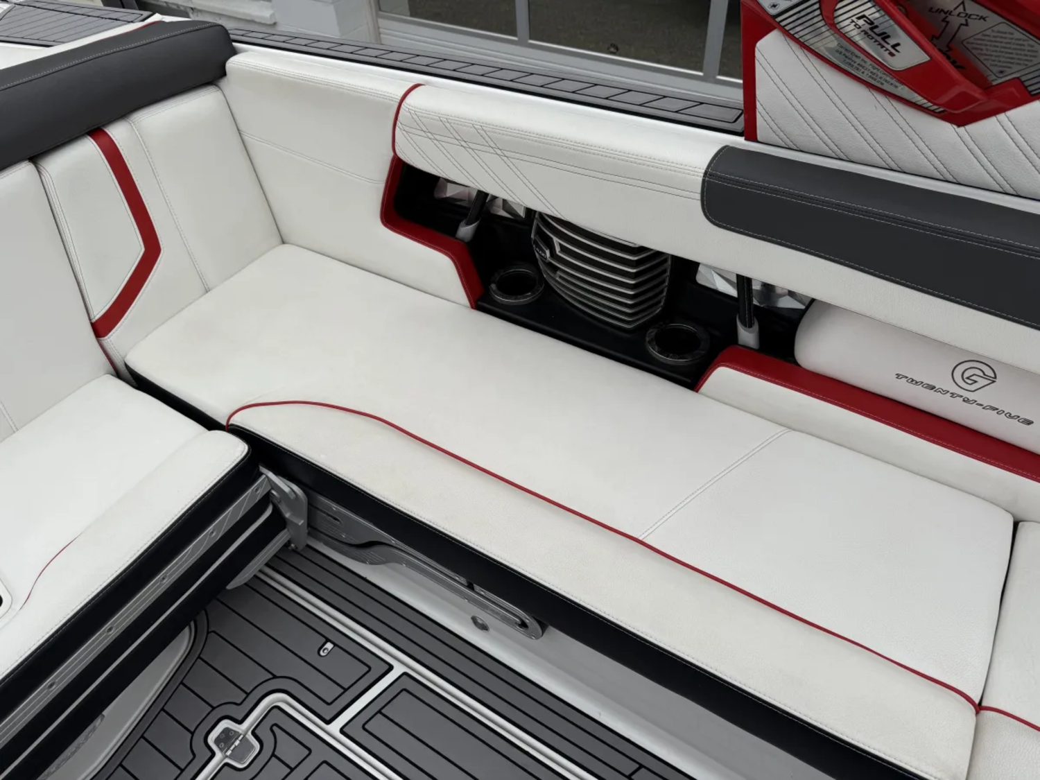 2016 25' Super Air Nautique G25 Bowrider