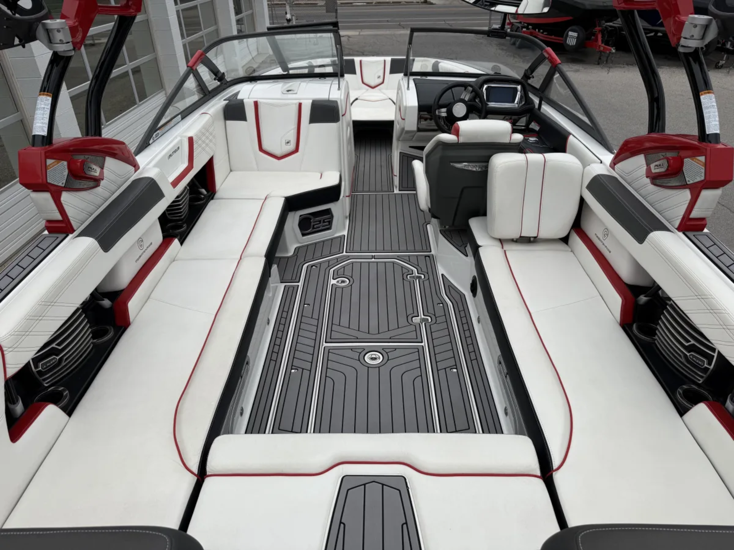 2016 25' Super Air Nautique G25 Bowrider