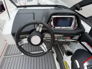 2016-nautique-g25-144990-image15.webp