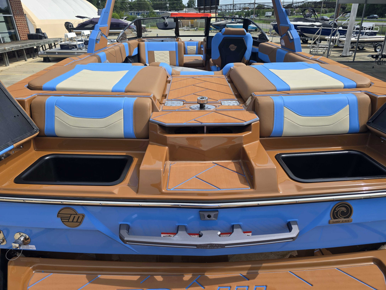 2027 Malibu Wakesetter 23 LSV