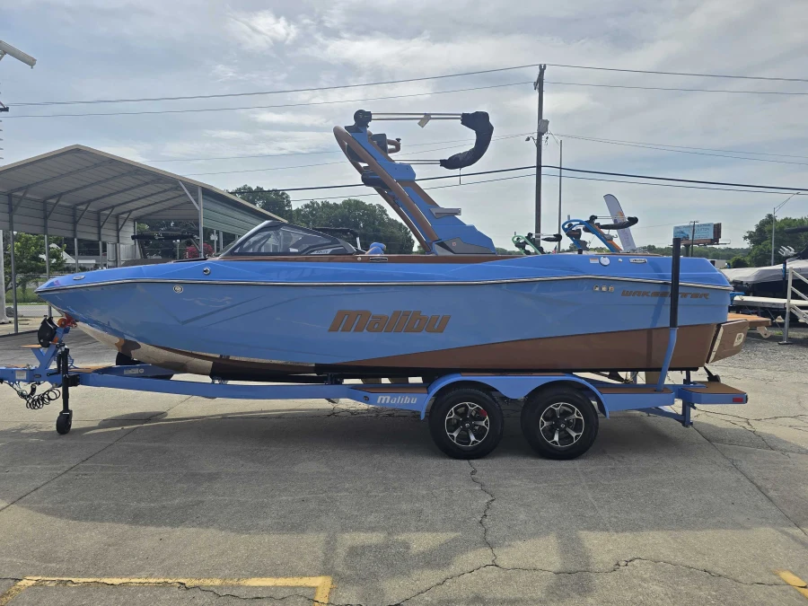 2027-malibu-wakesetter-23-lsv-144992-image2