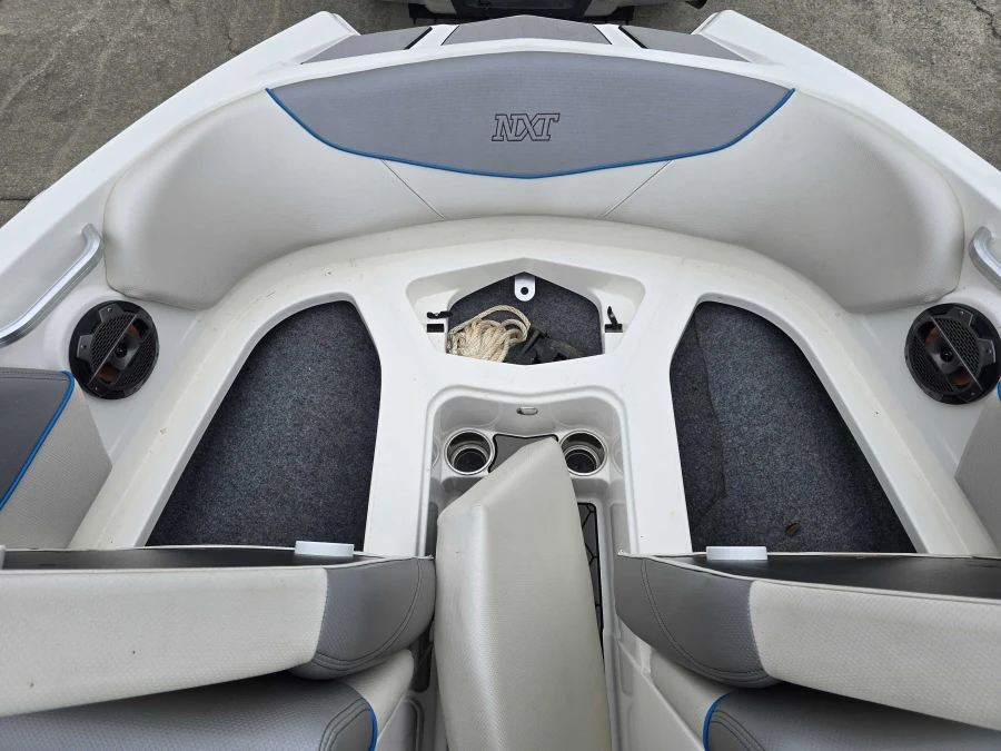 2019-mastercraft-nxt20-144993-image7