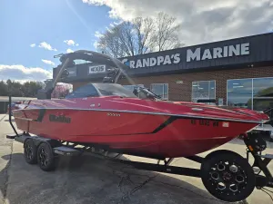 2019-malibu-wakesetter-24-mxz-144998-image1