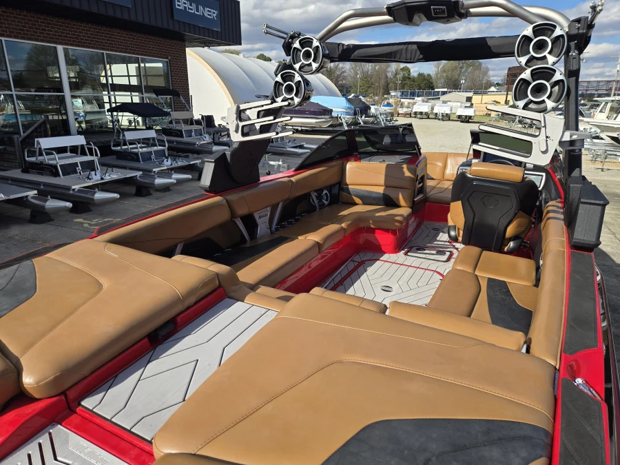 2019-malibu-wakesetter-24-mxz-144998-image5