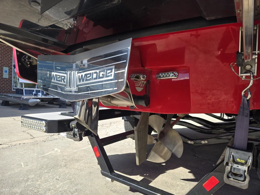 2019-malibu-wakesetter-24-mxz-144998-image7