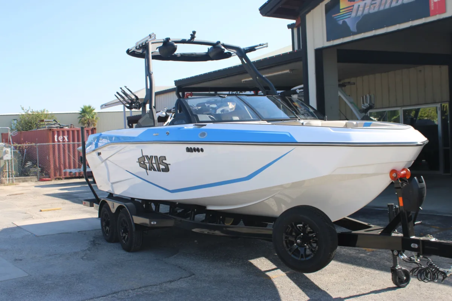 2027 Axis T220
