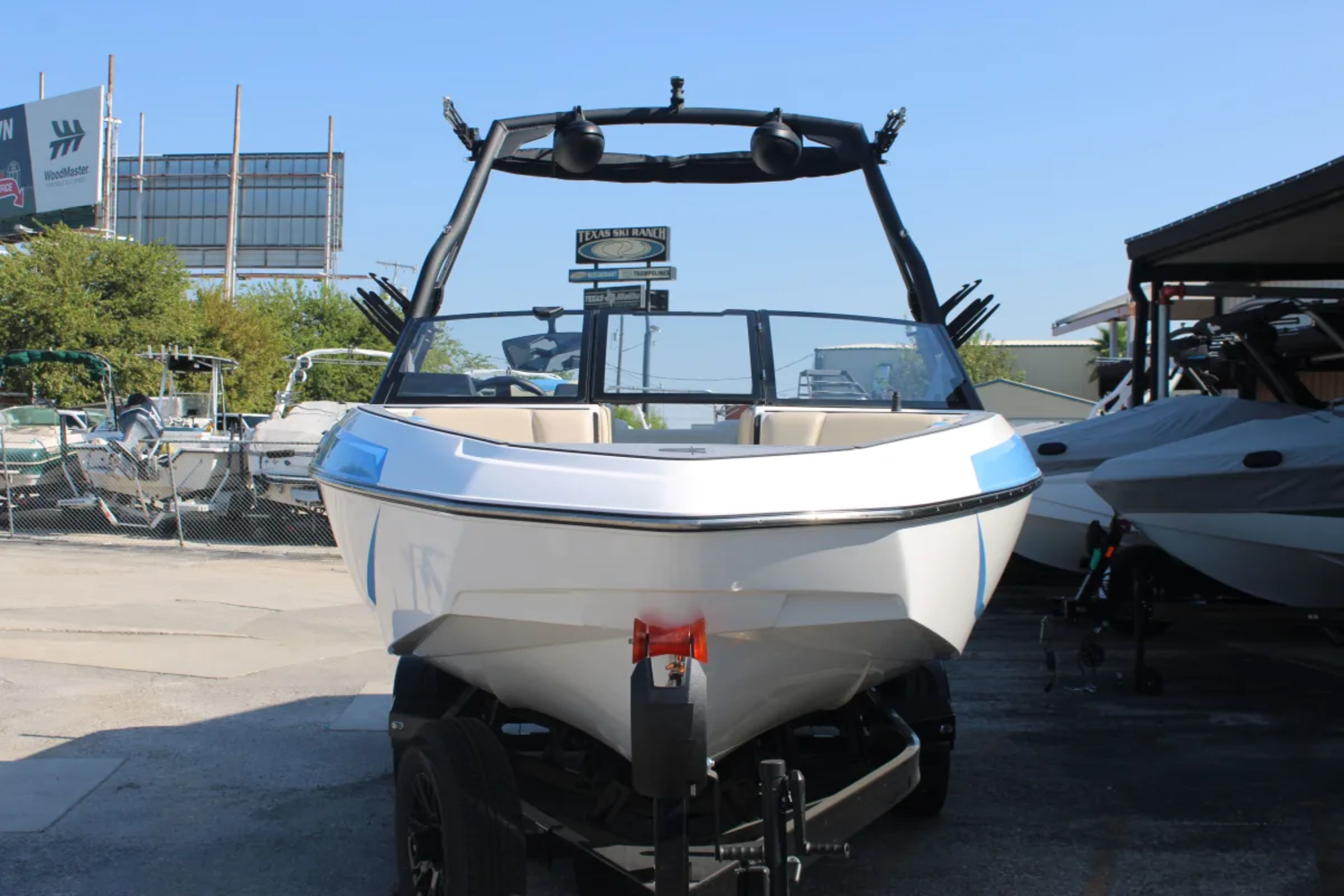 2027 Axis T220