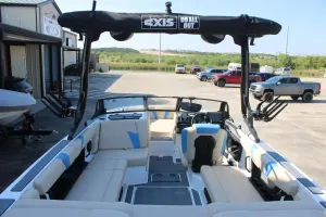 2027-axis-t220-145002-image9.webp