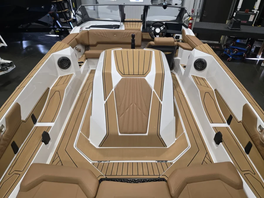 2026-nautique-ski-nautique-145003-image8.webp