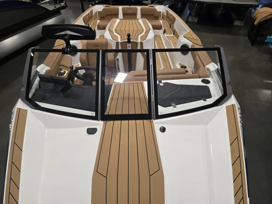 2026-nautique-ski-nautique-145003-image9.webp