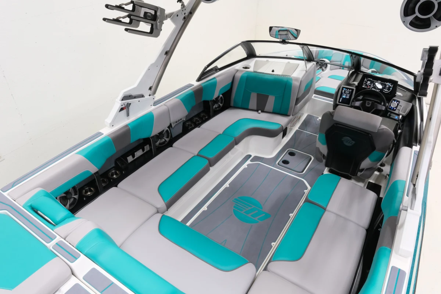 2021 Malibu 23 LSV