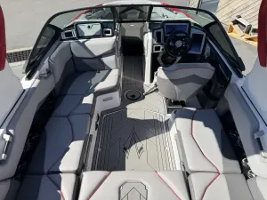 2020-supra-sr-145014-image3.webp