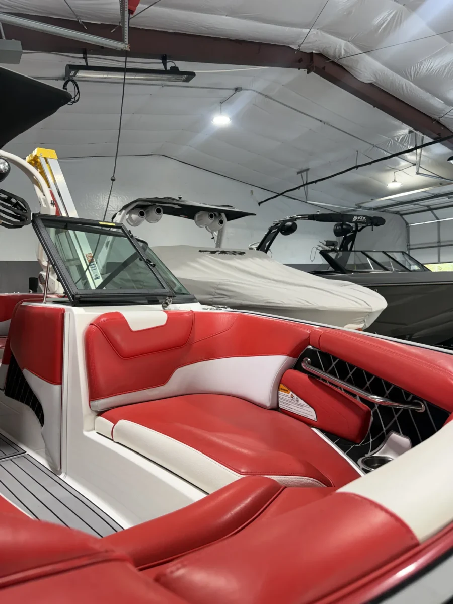 2019-nautique-gs22-145015-image12.webp