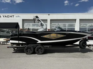 2017-mastercraft-x23-145018-image0.webp