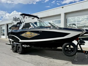 2017-mastercraft-x23-145018-image1.webp