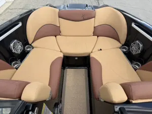 2017-mastercraft-x23-145018-image11.webp