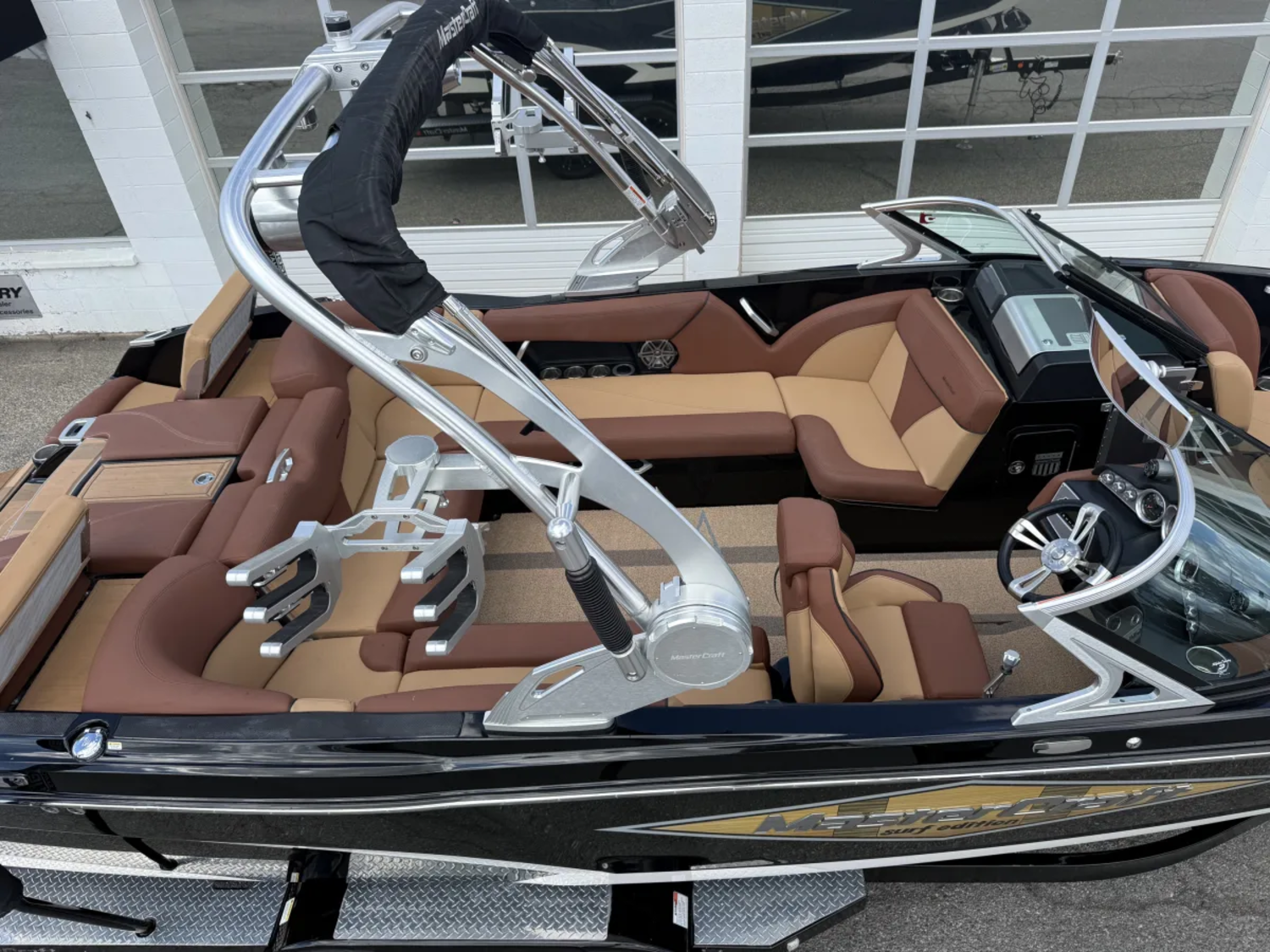 2017 23' MasterCraft X23 Surf Edition