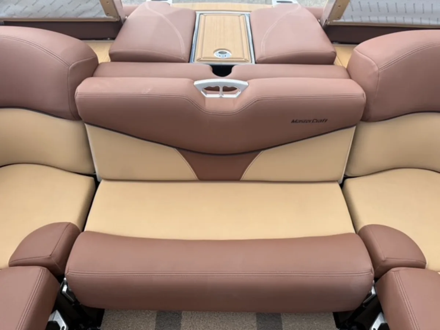 2017 23' MasterCraft X23 Surf Edition