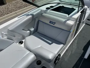 2017-mastercraft-nxt22-145019-image11.webp