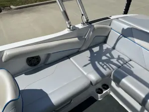 2017-mastercraft-nxt22-145019-image14.webp