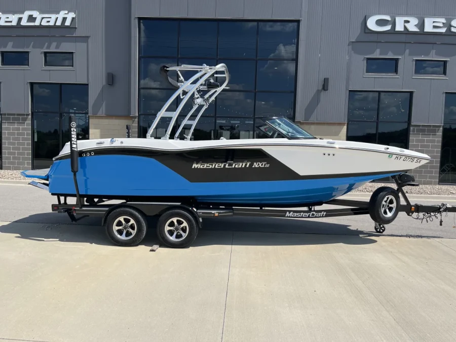 2017-mastercraft-nxt22-145019-image7.webp