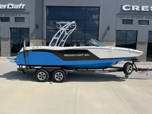 2017-mastercraft-nxt22-145019-image7.webp