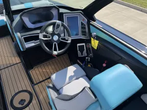 2024-mastercraft-x24-145020-image10.webp