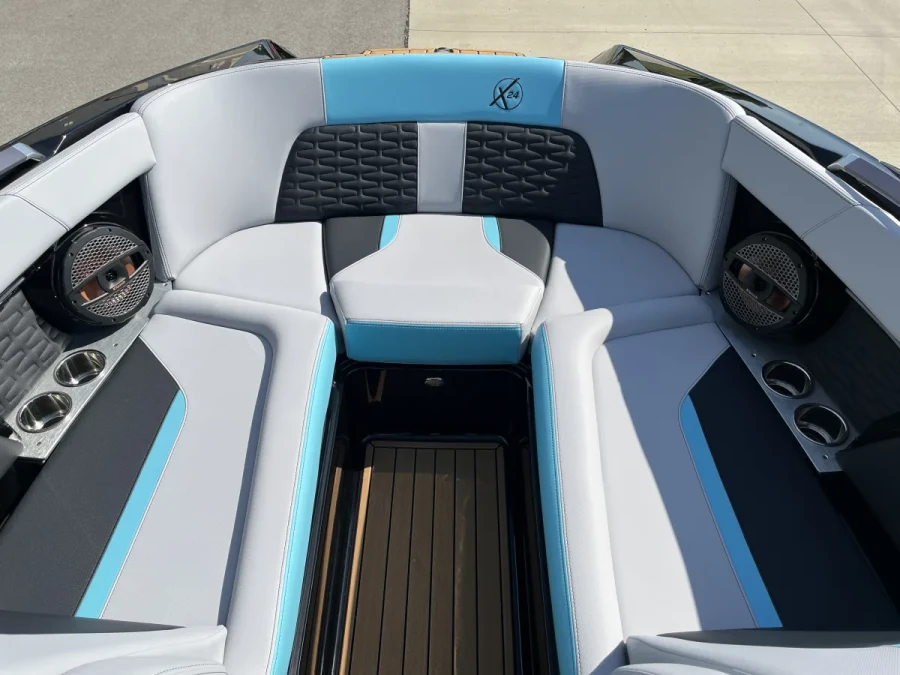 2024-mastercraft-x24-145020-image15.webp