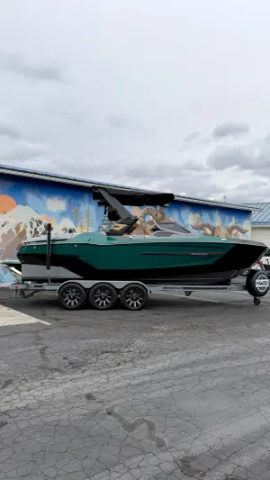 2026-mastercraft-x24-145022-image0.webp