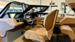 2026-mastercraft-x24-145022-image4_165750.webp