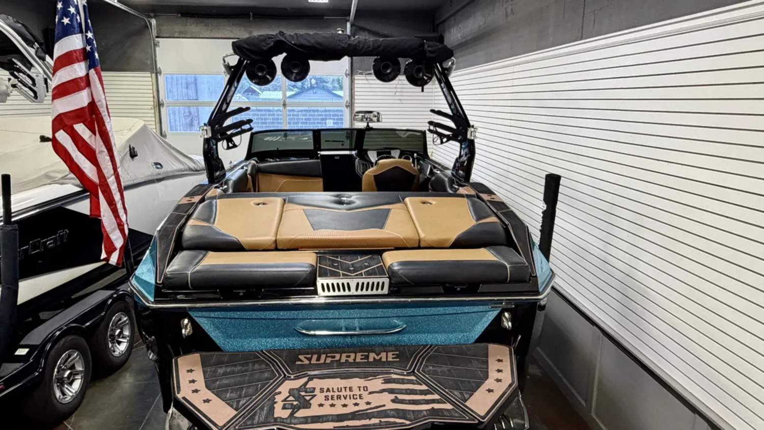 2022 Supreme S220